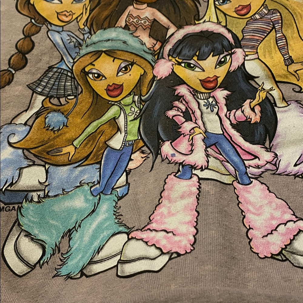 Distressed Cropped BRATZ Y2K Tee Shirt - Picture 9 of 11